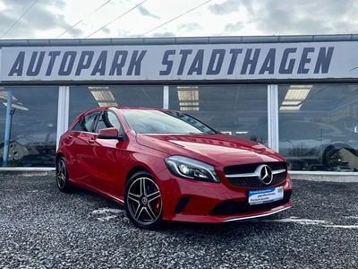 Gebraucht Mercedes A180 Urban 122 PS (89 kW) 2016 Rot Limousine