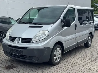 Gebraucht Renault Trafic 114 PS (83 kW) 2011 Grau Van / Kleinbus