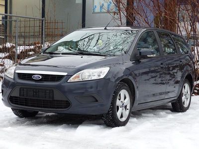 Grau Gebraucht 2010 Ford Focus Kombi | 1.000 € (Guter Preis)