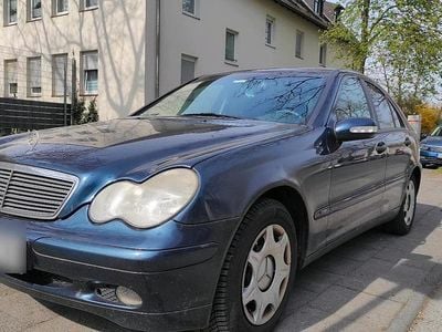Usata Mercedes C180 Classic 129 CV (94 kW) 2002 Blu Berlina