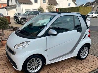 Second-hand Smart ForTwo Cabrio 84 CP (61 kW) 2013 Alb Cabrio
