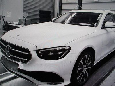 Weiß Gebraucht 2022 Mercedes E300 Limousine | 26.999 € (Fairer Preis)
