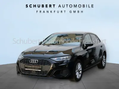 Gebraucht Audi A3 Basis 116 PS (85 kW) 2022 Schwarz Limousine
