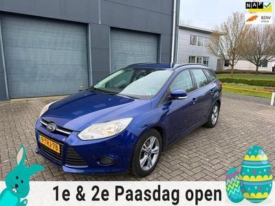 Gebraucht Ford Focus 101 PS (74 kW) 2014 Blau Kombi
