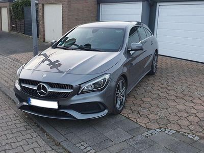Gebraucht Mercedes CLA220 Shooting Brake AMG line 177 PS (130 kW) 2017 Grau Kombi