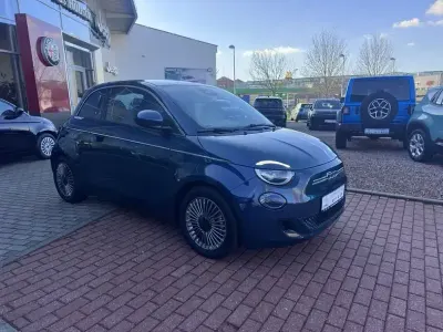 Brugt Fiat 500e Style 86 kW (118 HK) 2023 Grøn Sedan