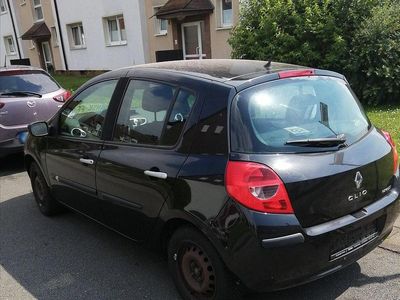 Gebraucht Renault Clio III 88 PS (64 kW) 2007 Schwarz Kleinwagen