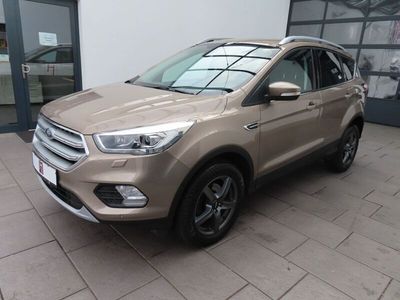 Gebraucht Ford Kuga Titanium 150 PS (110 kW) 2019 Braun SUV