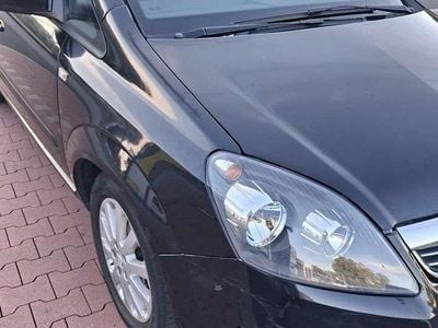 Gebraucht Opel Zafira Edition 116 PS (85 kW) 2009 Van / Kleinbus