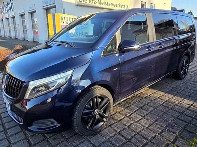 Begagnad Mercedes V250 Avantgarde 190 HK (139 kW) 2016 Blå Minibuss