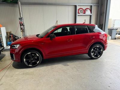 Gebraucht Audi Q2 S-Line 150 PS (110 kW) 2017 Rot SUV