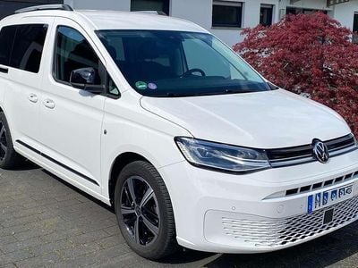 Second-hand VW Caddy Style 114 CP (83 kW) 2024 Alb Monovolum