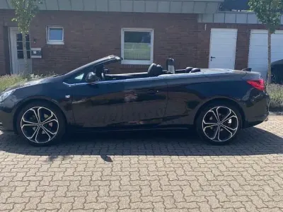 Gebraucht Opel Cascada Innovation 120 PS (88 kW) 2016 Schwarz Cabrio