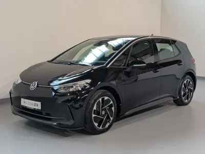 Gebraucht VW ID.3 Pro 150 kW (204 PS) 2024 Grenadillschwarz metallic Kleinwagen