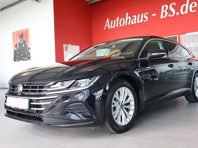 Second-hand VW Arteon 150 CP (110 kW) 2023 Negru Berlinǎ