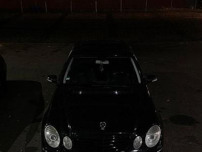 Mercedes E320