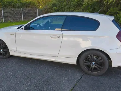 Gebraucht BMW 116 122 PS (89 kW) 2009 Weiß Kleinwagen