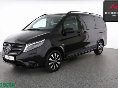 Gebraucht Mercedes Vito 239 PS (175 kW) 2023 Obsidianschwarz Van