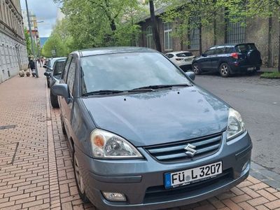 Suzuki Liana