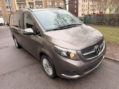 Gebraucht Mercedes V220 Edition 163 PS (119 kW) 2018 Grau Van / Kleinbus