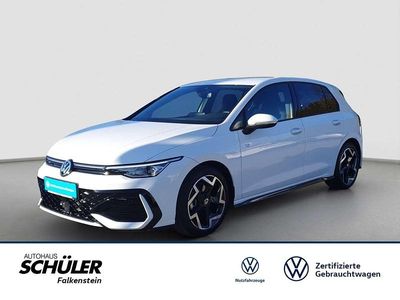 Gebraucht VW Golf VIII R-line 150 PS (110 kW) 2025 Pure white Limousine
