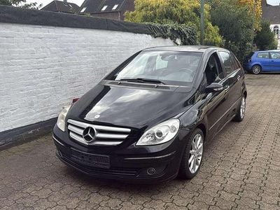 Mercedes B200