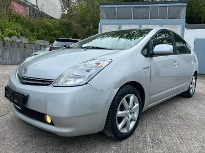 Używany Toyota Prius Sol 77 KM (56 kW) 2009 Srebrny Hatchback