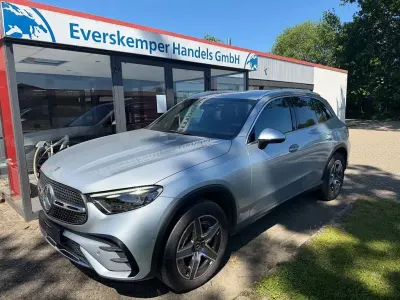 Gebraucht Mercedes GLC220 AMG line 197 PS (144 kW) 2023 Silber SUV