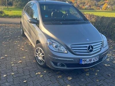 Gebraucht Mercedes B200 136 PS (100 kW) 2006 Grau Van / Kleinbus