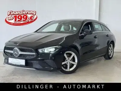 Gebraucht Mercedes CLA220 Shooting Brake 190 PS (139 kW) 2020 Schwarz Kombi