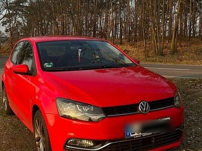 Rot Gebraucht 2016 VW Polo Allstar Kleinwagen | 12.000 € (Fairer Preis)