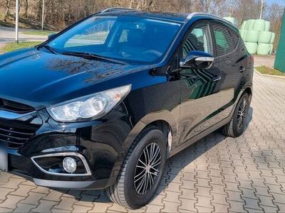 gebraucht Hyundai ix35 1.6 2WD Style AHK 2 Hd. Allwetterreifen 118Tkm