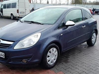 Grau Gebraucht 2007 Opel Corsa Limousine | 2.000 € (Guter Preis)