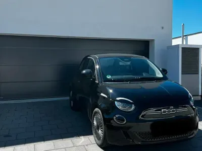 Gebraucht Fiat 500e Icon 86 kW (118 PS) 2022 Schwarz Kleinwagen