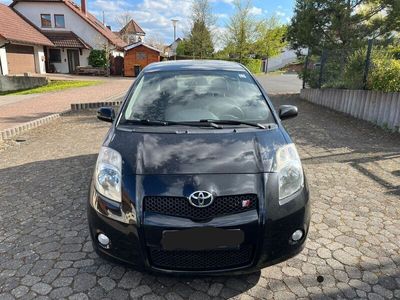 gebraucht Toyota Yaris TS 1,8-l-Dual-VVT-i TS