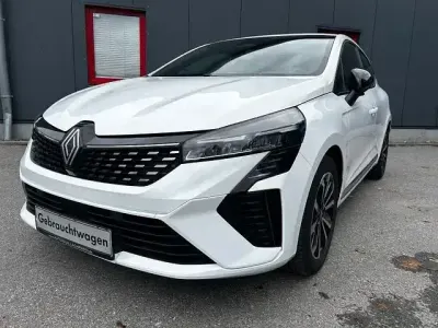 Gebraucht Renault Clio V Techno 91 PS (66 kW) 2025 Weiß Limousine