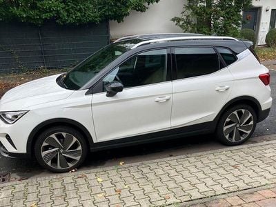 Weiß Gebraucht 2023 Seat Arona FR SUV | 21.800 € (Guter Preis)