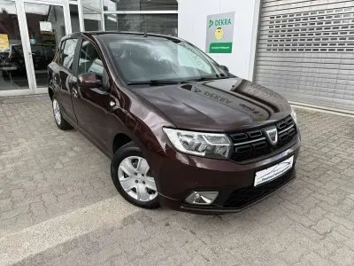 Gebraucht Dacia Sandero Lauréate 73 PS (53 kW) 2018 Turmalinbraun Limousine
