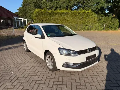 Gebraucht VW Polo 90 PS (66 kW) 2014 Weiß Limousine