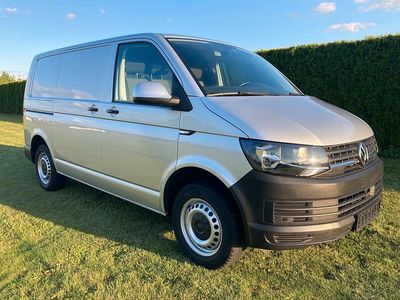Gebraucht VW Transporter 102 PS (75 kW) 2019 Silber Van