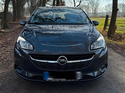 Grau Gebraucht 2015 Opel Corsa Edition Kleinwagen | 8.900 € (Fairer Preis)