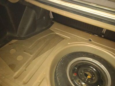 Begagnad Ford Orion 87 HK (63 kW) 1987 Gul Sedan