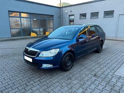 Gebraucht Skoda Octavia Ambiente 160 PS (117 kW) 2010 Blau Kombi