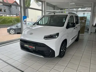 Neu Toyota Proace Verso City 110 PS (80 kW) 2026 Weiß Kombi