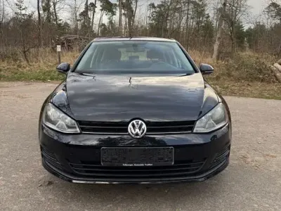 Używany VW Golf VII Comfortline 86 KM (63 kW) 2012 Czarny Sedan/Limuzyna