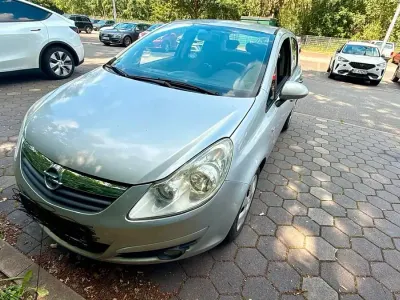 Gebraucht Opel Corsa 80 PS (58 kW) 2009 Grau Kleinwagen
