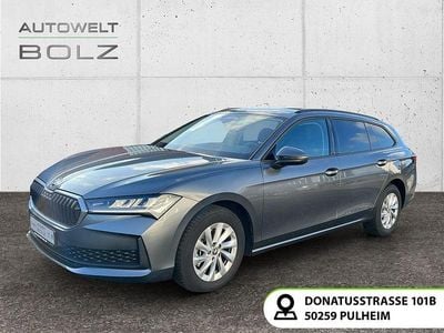 Grau Gebraucht 2025 Skoda Superb Essence Limousine | 31.990 € (Guter Preis)