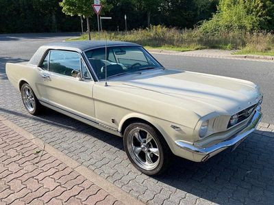 Beige Gebraucht 1966 Ford Mustang Coupé | 41.800 €