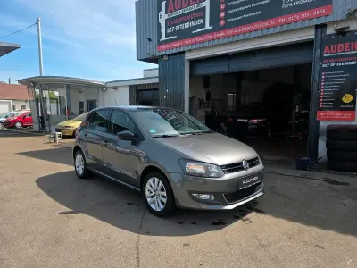 Gebraucht VW Polo 90 PS (66 kW) 2013 Grau Kleinwagen