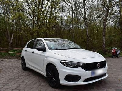 Gebraucht Fiat Tipo Street 95 PS (69 kW) 2019 Weiß Kombi